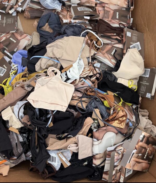 Skims Clothing Pallets - Image 2