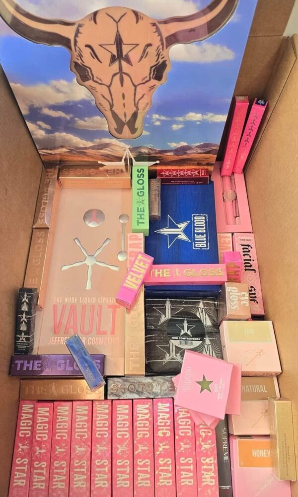 Jeffree Star Cosmetics Pallet - Image 7