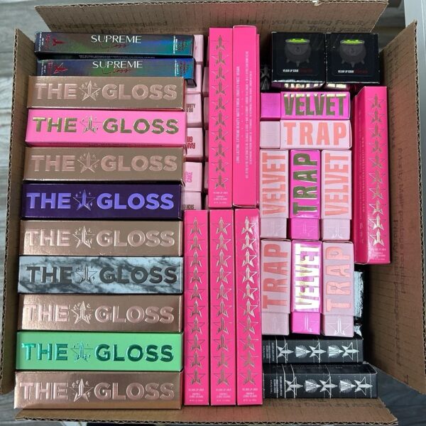 Jeffree Star Cosmetics Pallet - Image 3